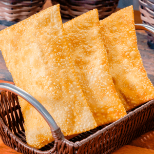 Pastel de carne com queijo - cru +/- 120g.
